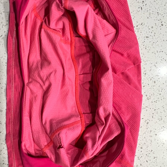 Lululemon atheistica red elevate run teme tank top . - Picture 5 of 5